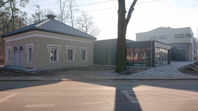Stobrawskie Centrum Seniora- widok z zewnątrz.